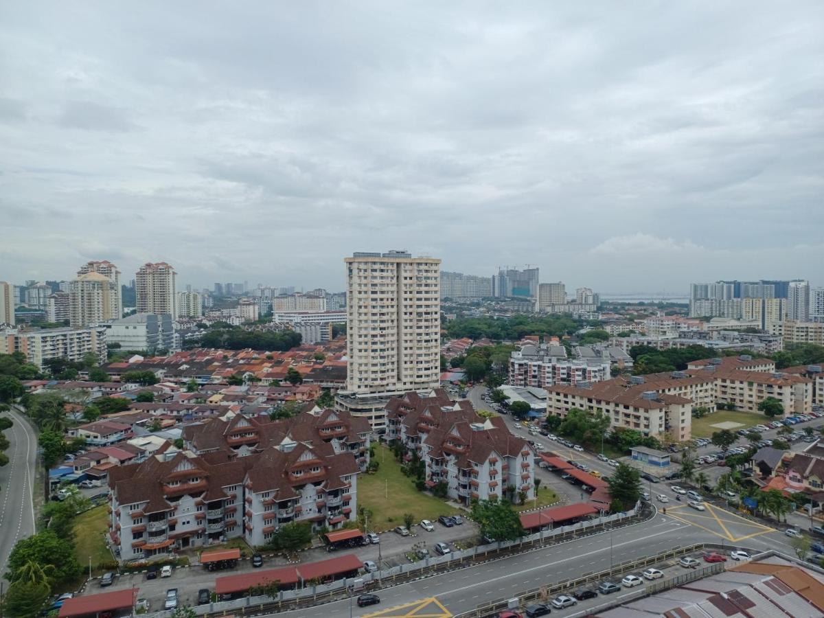 Sy Staycation -